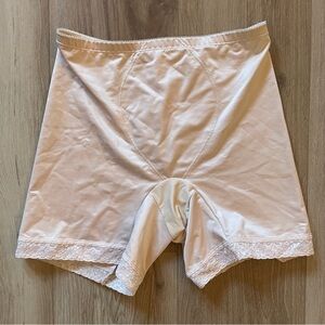 Cabernet Beige‎ Shapewear Shorts